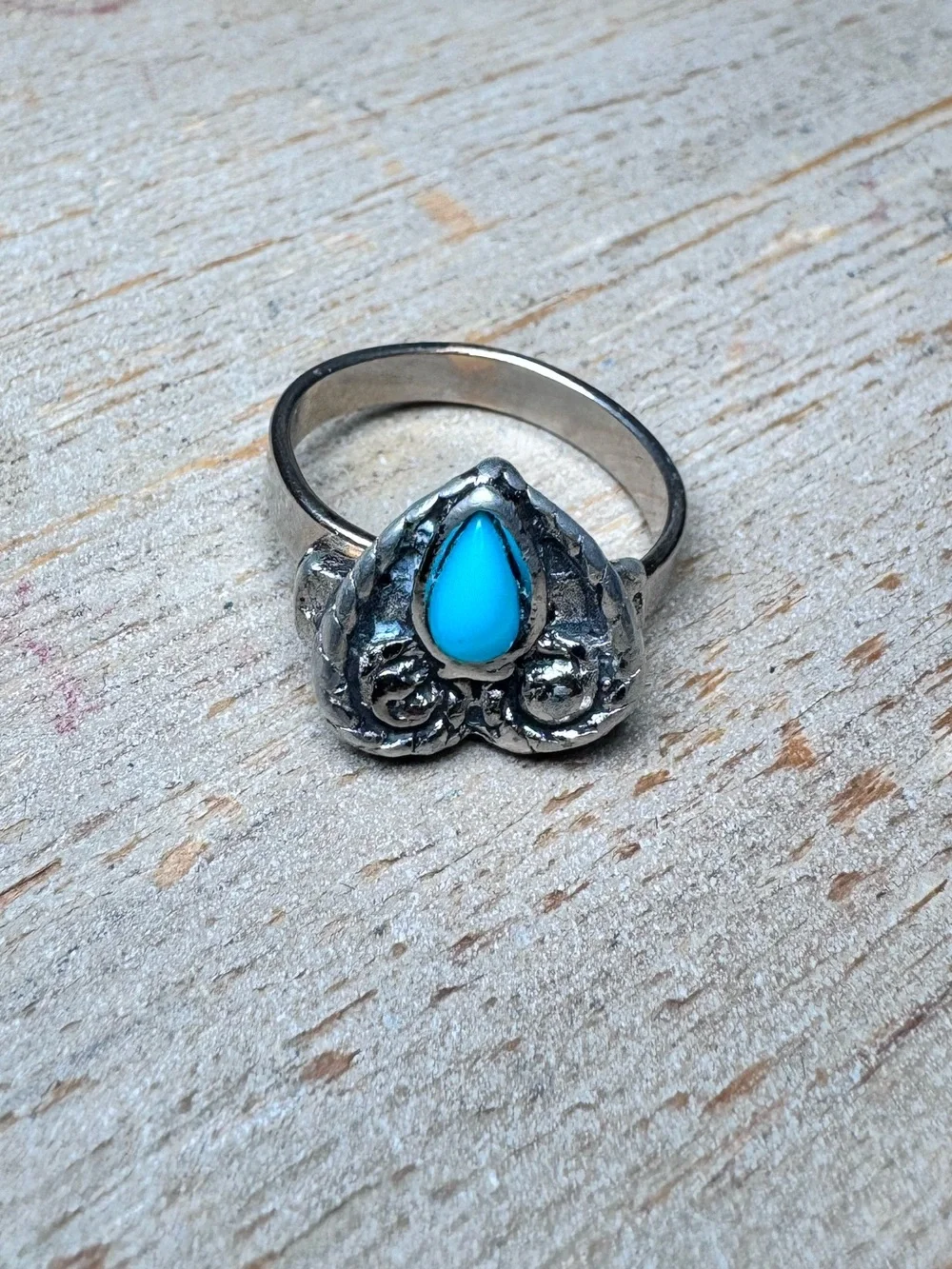 Vintage Silver Tone Turquoise Heart Ring
